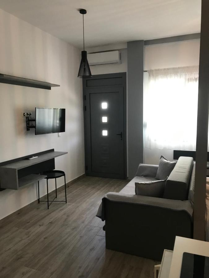Hotel Savvas House à Neos Marmaras Extérieur photo
